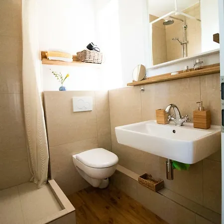 Apartment Heimathafen Rettin- Strandnah & Riesen Garten - #120064
