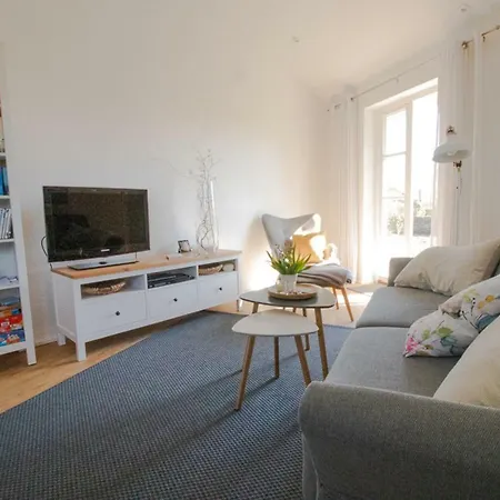 Apartment Heimathafen Rettin- Strandnah & Riesen Garten - #120064